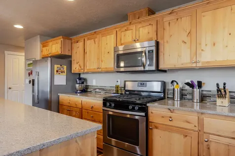 2040 NW Kilnwood Place Redmond OR 97756