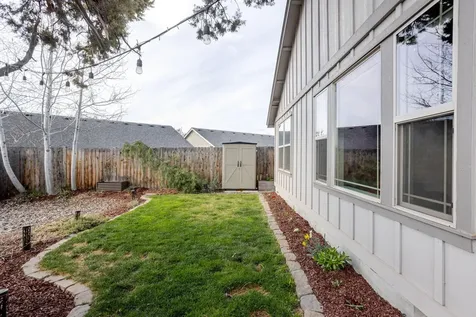 2040 NW Kilnwood Place Redmond OR 97756