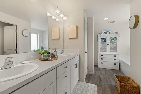 3612 Carnelian Street Medford OR 97504
