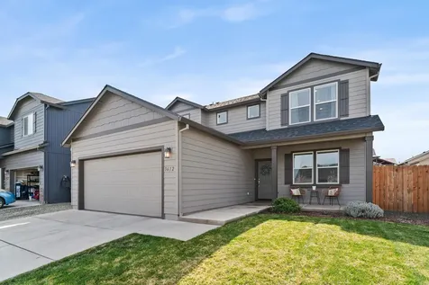 3612 Carnelian Street Medford OR 97504