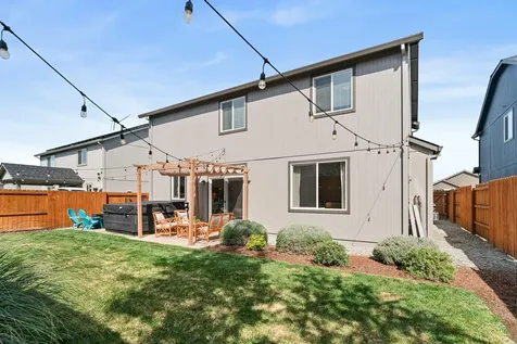 3612 Carnelian Street Medford OR 97504