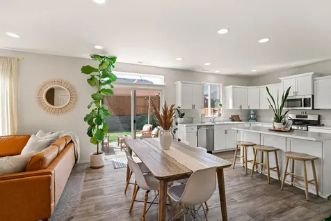3612 Carnelian Street Medford OR 97504