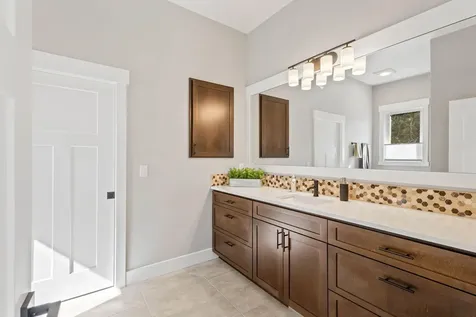 2042 NW Perspective Drive Bend OR 97703