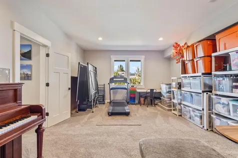 2042 NW Perspective Drive Bend OR 97703