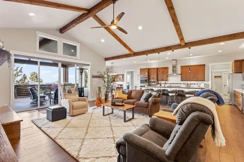 2042 NW Perspective Drive Bend OR 97703