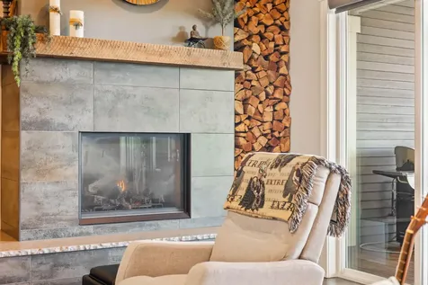 2042 NW Perspective Drive Bend OR 97703