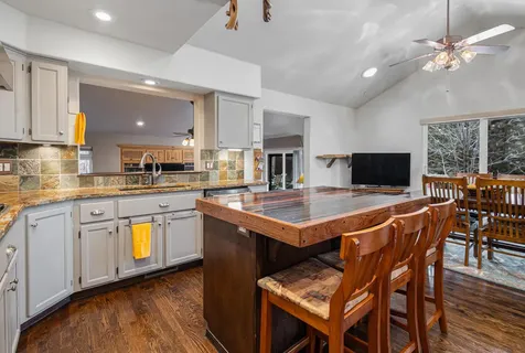 20905 Clear View Court Bend OR 97702