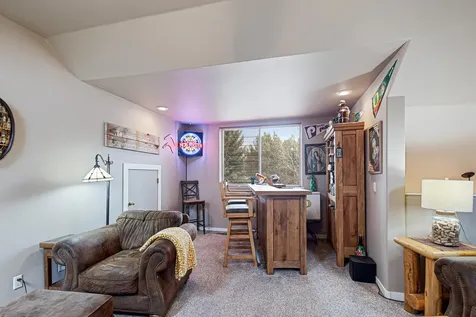 20905 Clear View Court Bend OR 97702