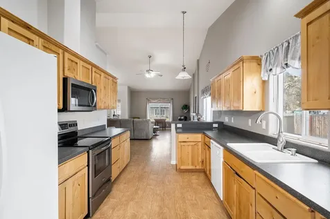 2728 NE Carriage Lane Prineville OR 97754