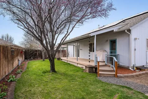 2728 NE Carriage Lane Prineville OR 97754