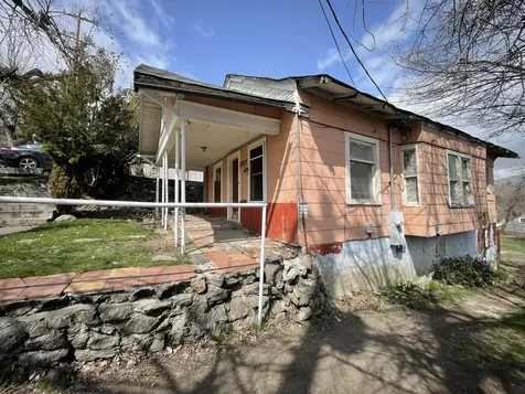 619 N 8th Street Klamath Falls OR 97601