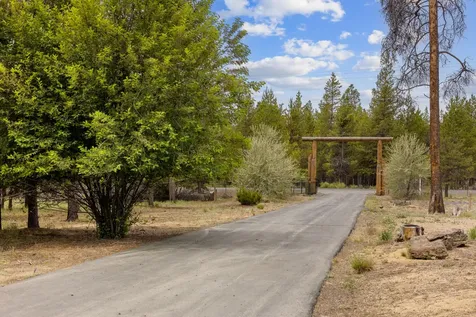 52180 Dorrance Meadow Road La Pine OR 97739