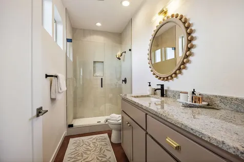 122 Dunn Circle Ashland OR 97520