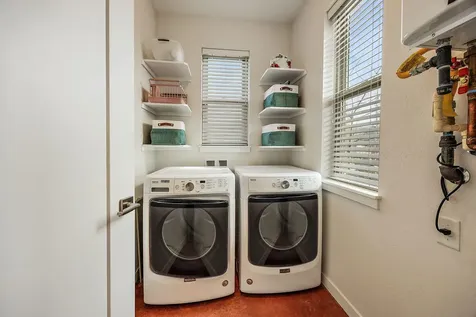 122 Dunn Circle Ashland OR 97520