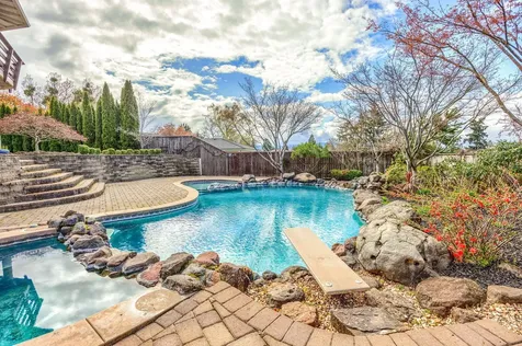 539 N Barneburg Road Medford OR 97504