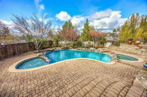 539 N Barneburg Road Medford OR 97504