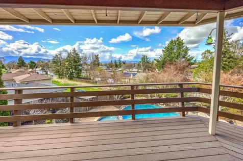 539 N Barneburg Road Medford OR 97504