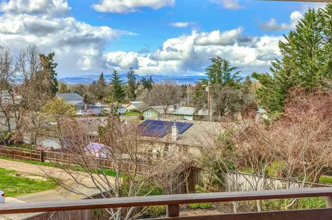 539 N Barneburg Road Medford OR 97504