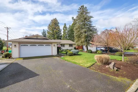 811 Lark Ellen Way Grants Pass OR 97527