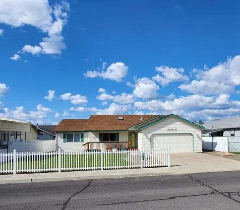 1217 SE 4th Street Prineville OR 97754