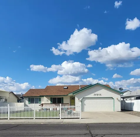 1217 SE 4th Street Prineville OR 97754