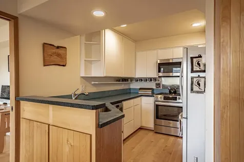 339 Ravenwood Place Ashland OR 97520