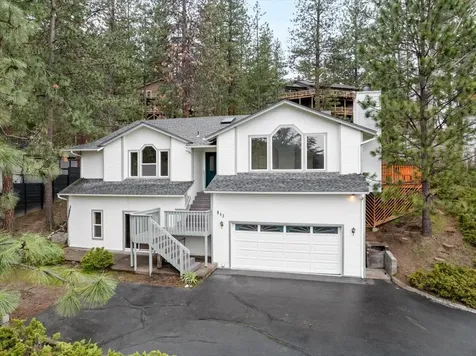 843 Morton Street Ashland OR 97520