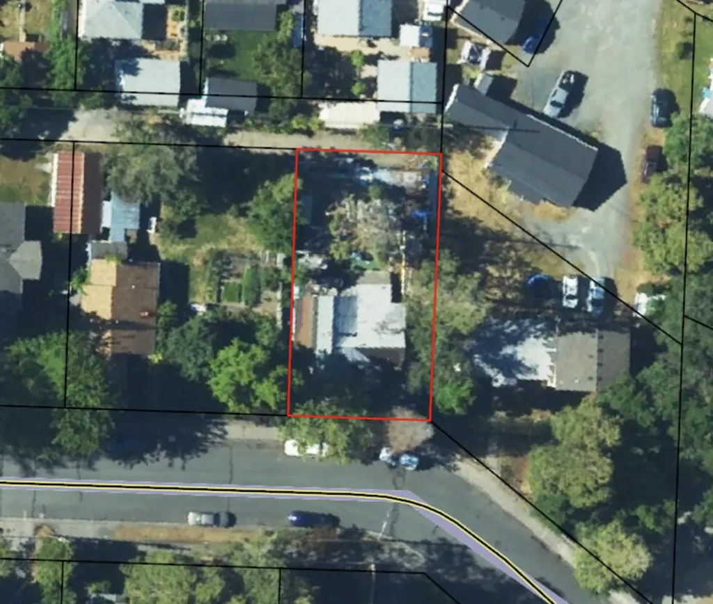 416 SW I Street Grants Pass OR 97526