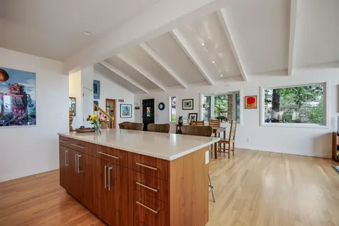 1206 Linda Avenue Ashland OR 97520