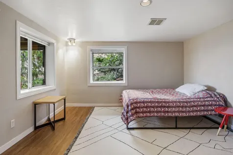 1206 Linda Avenue Ashland OR 97520