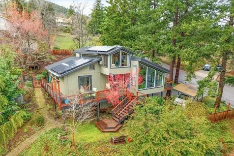 1206 Linda Avenue Ashland OR 97520