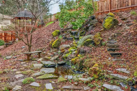 1206 Linda Avenue Ashland OR 97520