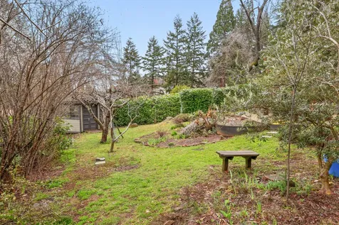 1206 Linda Avenue Ashland OR 97520