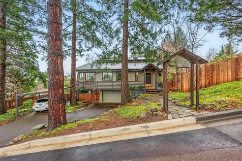 1206 Linda Avenue Ashland OR 97520