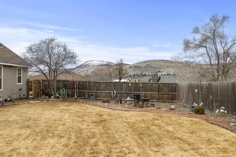 7122 Hager Lane Klamath Falls OR 97603