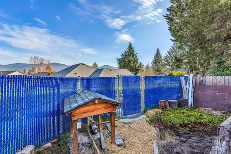 1679 Virginia Lane Grants Pass OR 97527