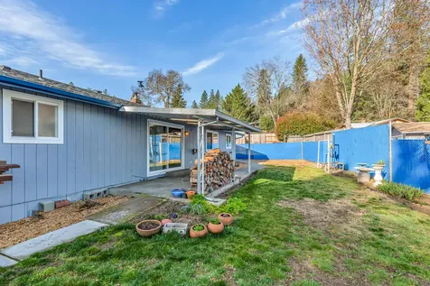 1679 Virginia Lane Grants Pass OR 97527