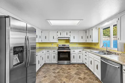 1679 Virginia Lane Grants Pass OR 97527
