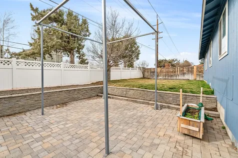125 NW Antler Loop Redmond OR 97756
