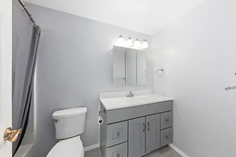 2760 Terrmont Street White City OR 97503
