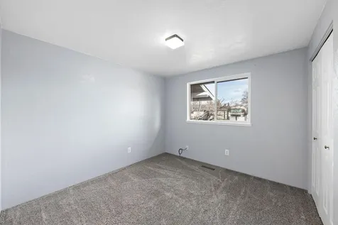 2760 Terrmont Street White City OR 97503