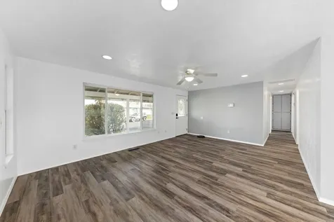 2760 Terrmont Street White City OR 97503