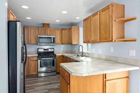 2760 Terrmont Street White City OR 97503