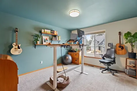 1040 SW Silver Lake Boulevard Bend OR 97702