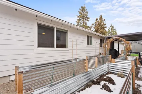 1040 SW Silver Lake Boulevard Bend OR 97702