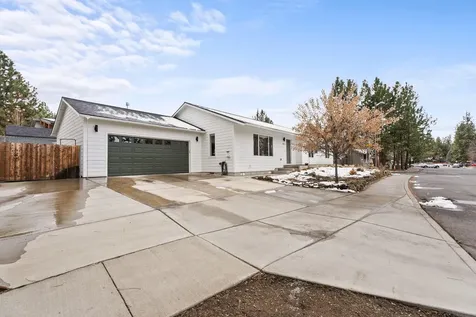 1040 SW Silver Lake Boulevard Bend OR 97702