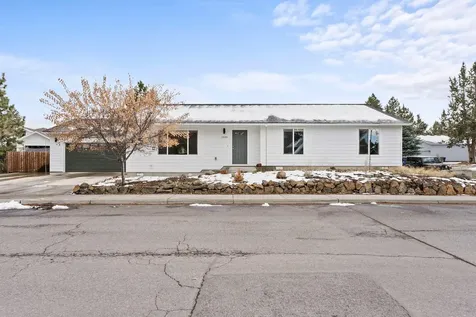 1040 SW Silver Lake Boulevard Bend OR 97702