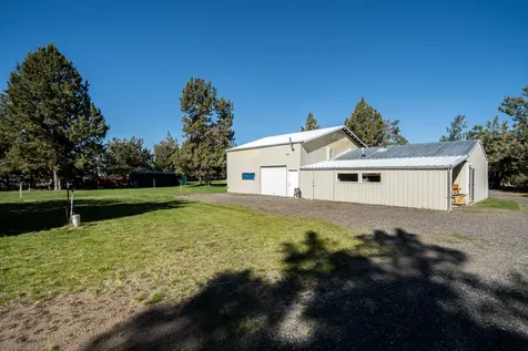 6174 S Highway 97 Redmond OR 97756