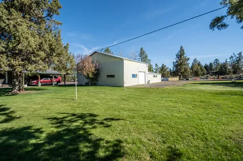 6174 S Highway 97 Redmond OR 97756