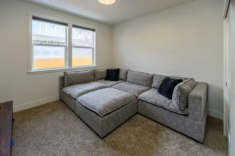 783 NW 13th Street Redmond OR 97756